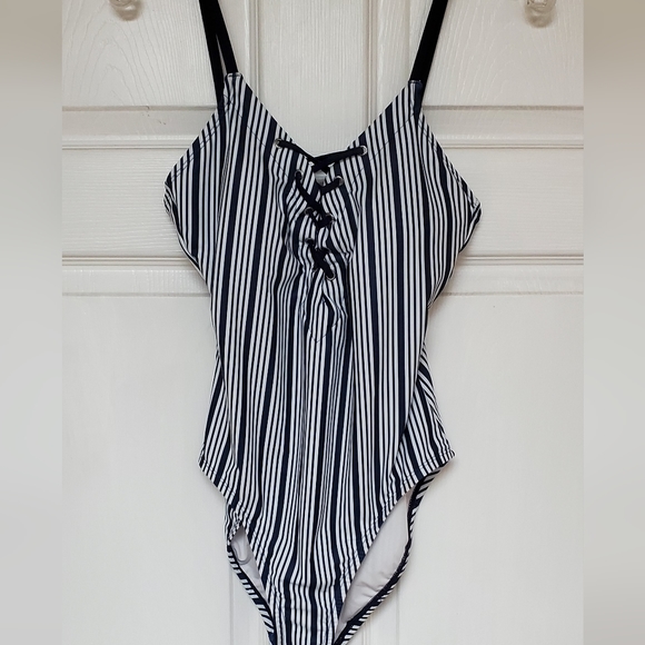 Nautica Navy Blue and White Lace Up Dock Lines One Piece Swimsuit Large - Picture 4 of 13